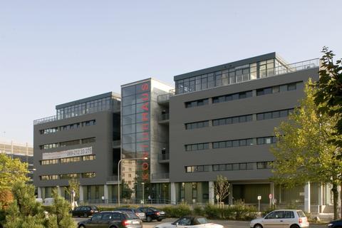 Office building, Frankfurt (Germany)_Image237