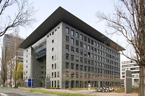 Bank, Frankfurt (Germany)_Image231