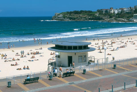 Bondi beach lifeguard surf pavillon, Sydney (Australia)_Image103