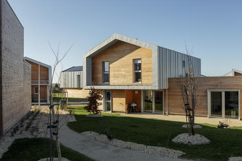 Gendarmerie, Vouillé (France)_Image102