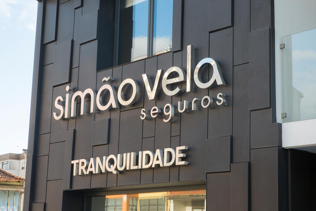 Simao Vela Seguros, oliveira de bairro (Portugal)_Image11