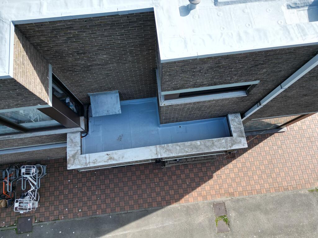 Voetbaltribune, Rumbeke (Roeselare) - België_Image6