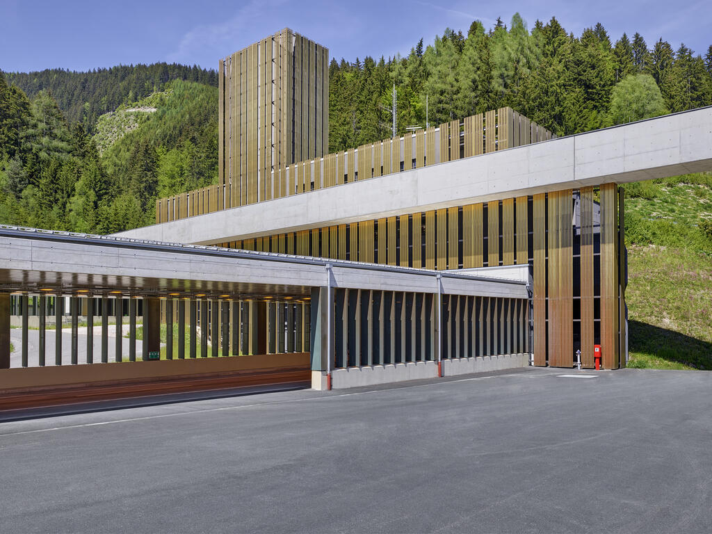 Aurubis, Bosrucktunnel, (Austria)_Image11