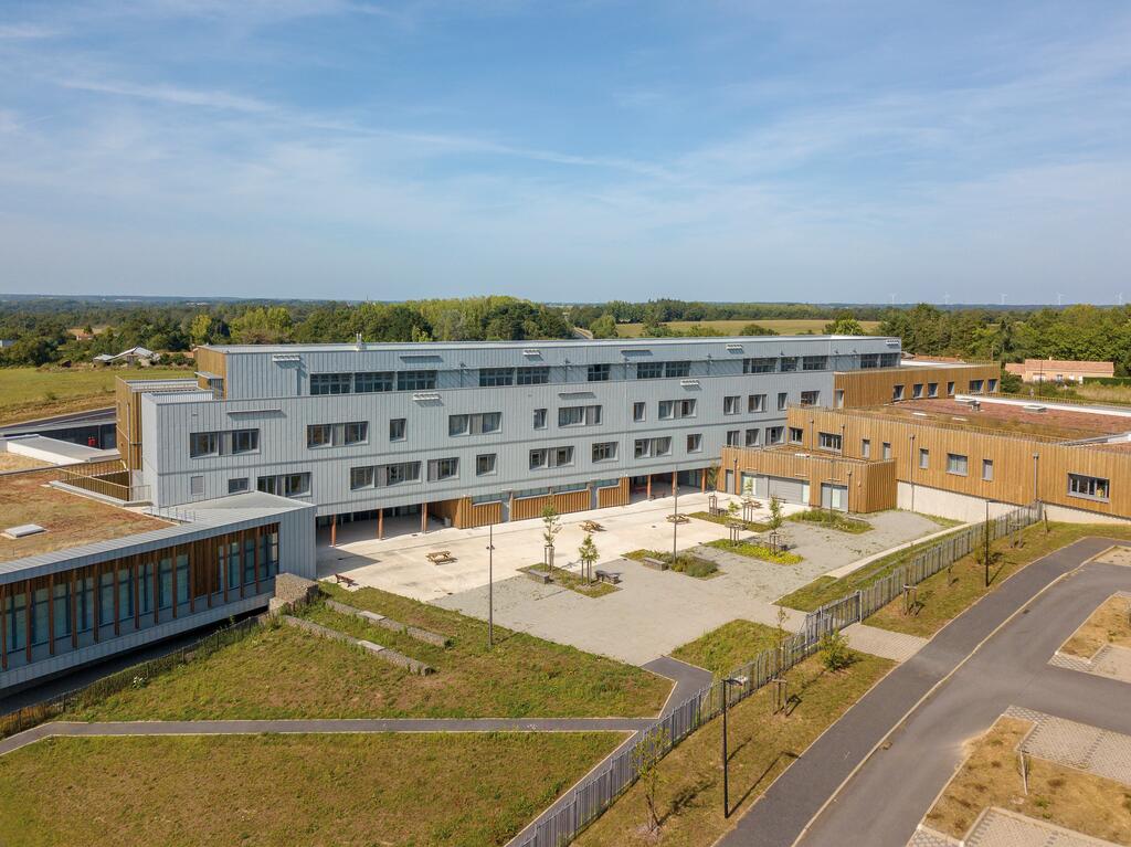 Lycée Colette Le Bret, Aizenay (France)_Image39