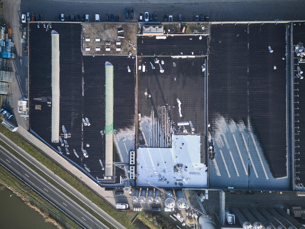 Plastivan, Oostrozebeke (België)_Image3