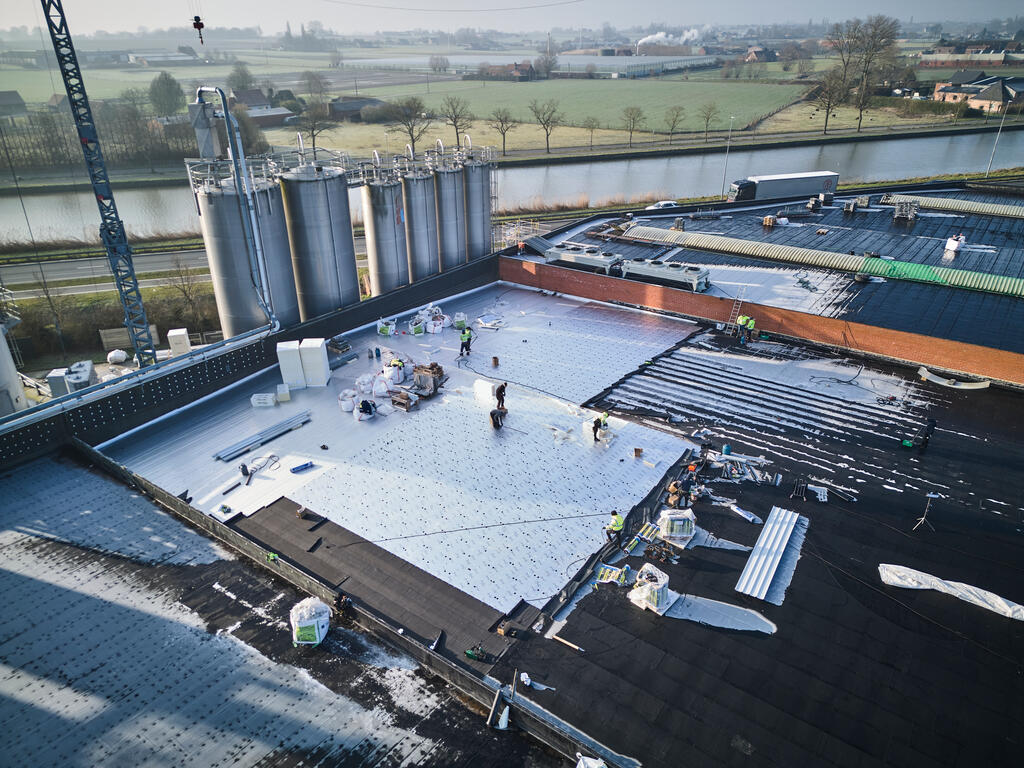 Plastivan, Oostrozebeke (België)_Image5