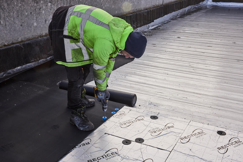 Plastivan, Oostrozebeke (België)_Image11