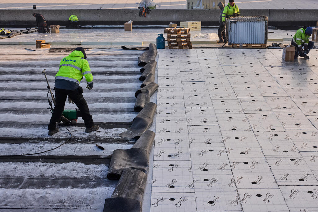 Plastivan, Oostrozebeke (België)_Image3