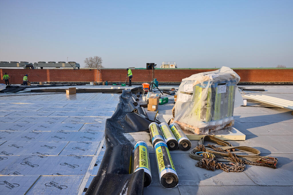 Plastivan, Oostrozebeke (België)_Image4