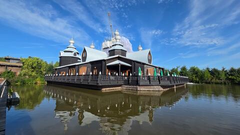 Izba restaurant Pairi Daiza, Brugelette (Belgique)_Image9
