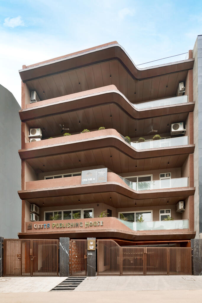 Commercial Building, Delhi (India)_Image1