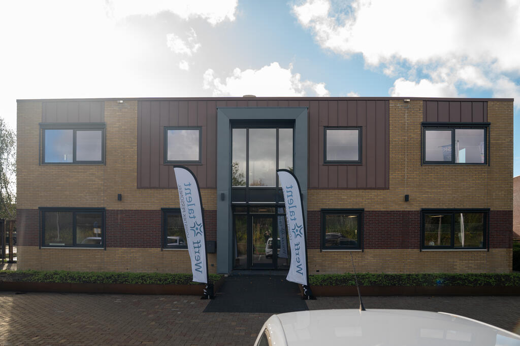 Kantoorpand, Heerenveen - Friesland (Nederland)_Image2