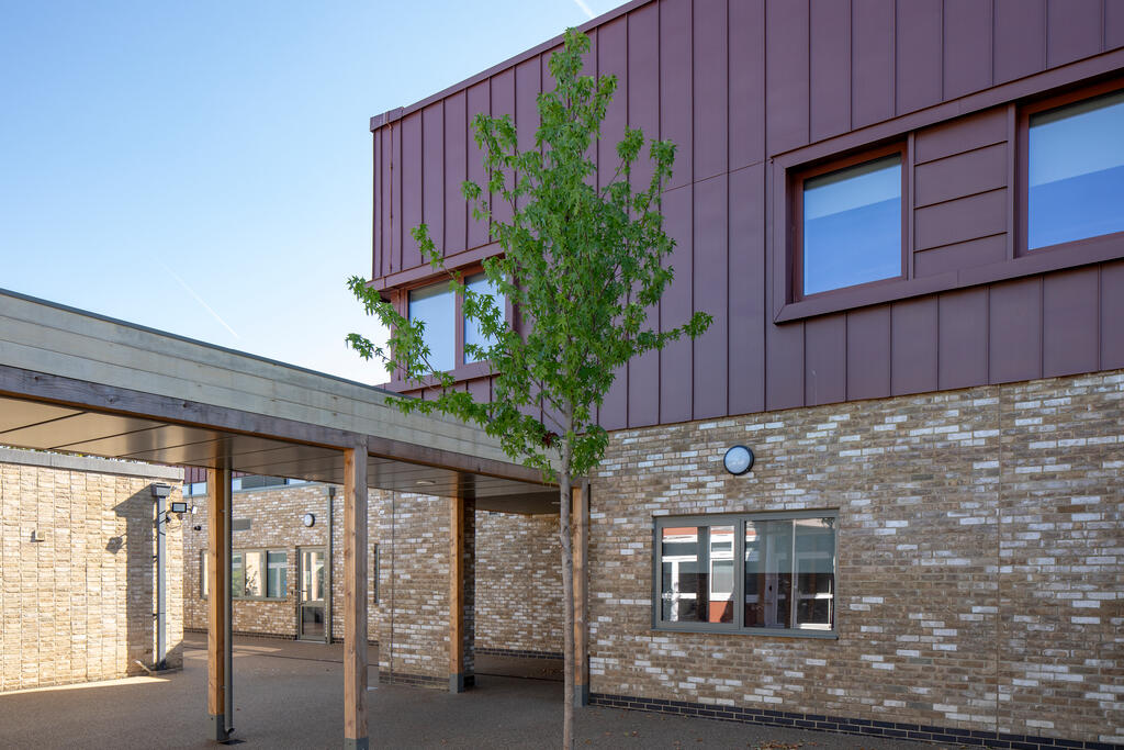 JFK Beckton School, London (UK)_Image1